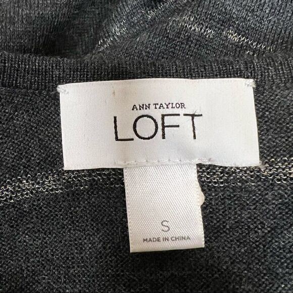 - 👠Loft sequined trimmed grey striped cardigan. Size Sm - Picture 7 of 7